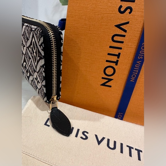SOLD‼️Louis Vuitton Since 1854 Limited Edition Zippy Wallet - Picture 12 of 16